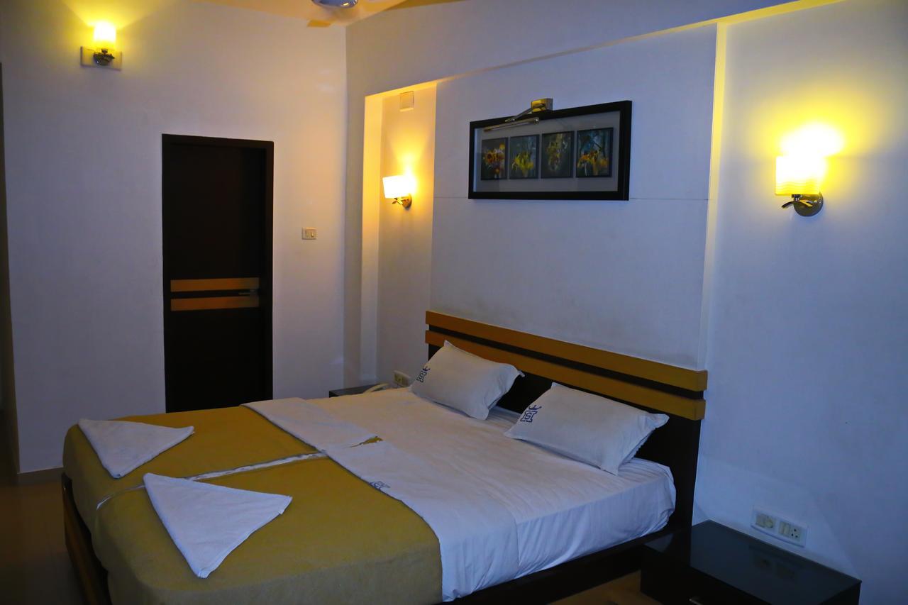 Hotel Sivaranjani เอโรด ภายนอก รูปภาพ