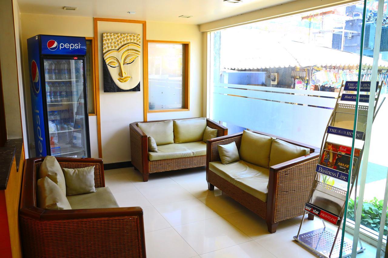 Hotel Sivaranjani เอโรด ภายนอก รูปภาพ