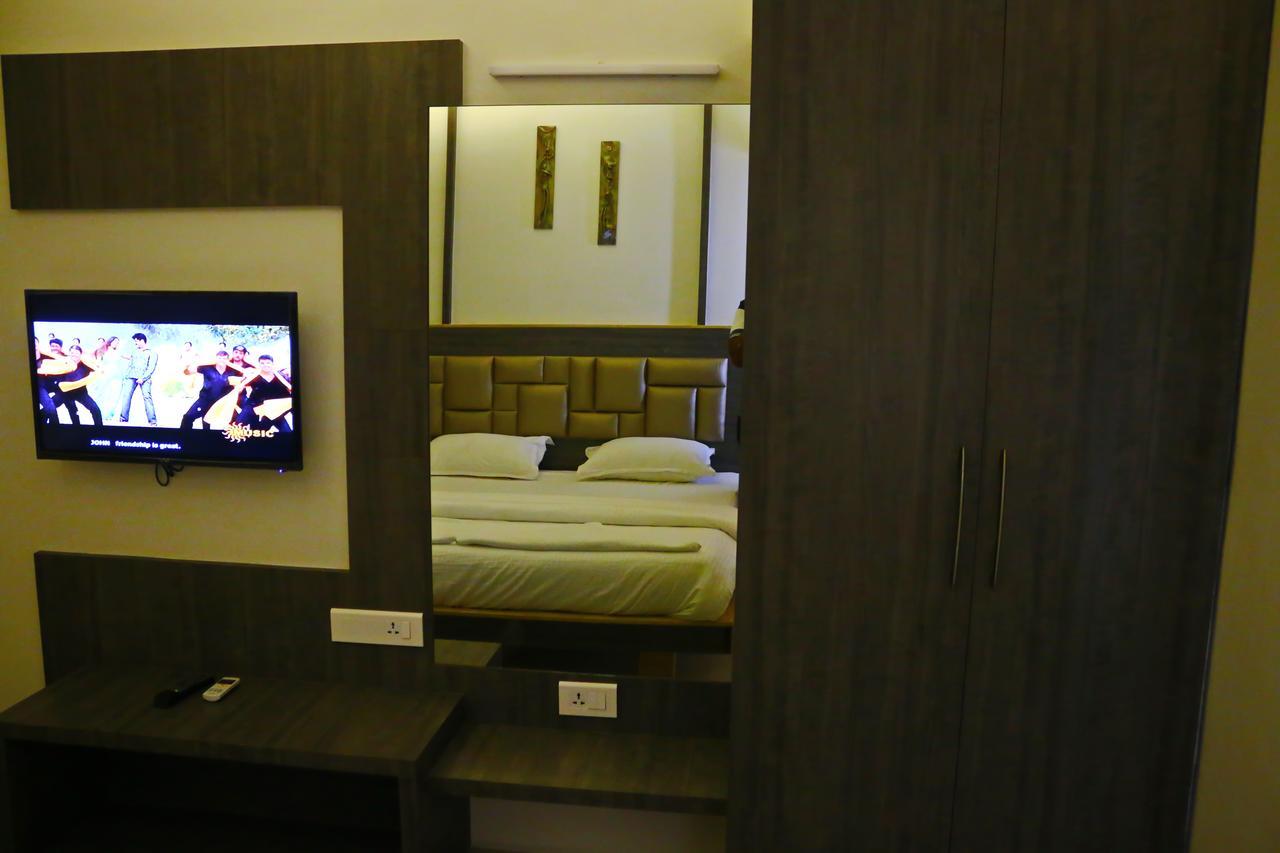 Hotel Sivaranjani เอโรด ภายนอก รูปภาพ