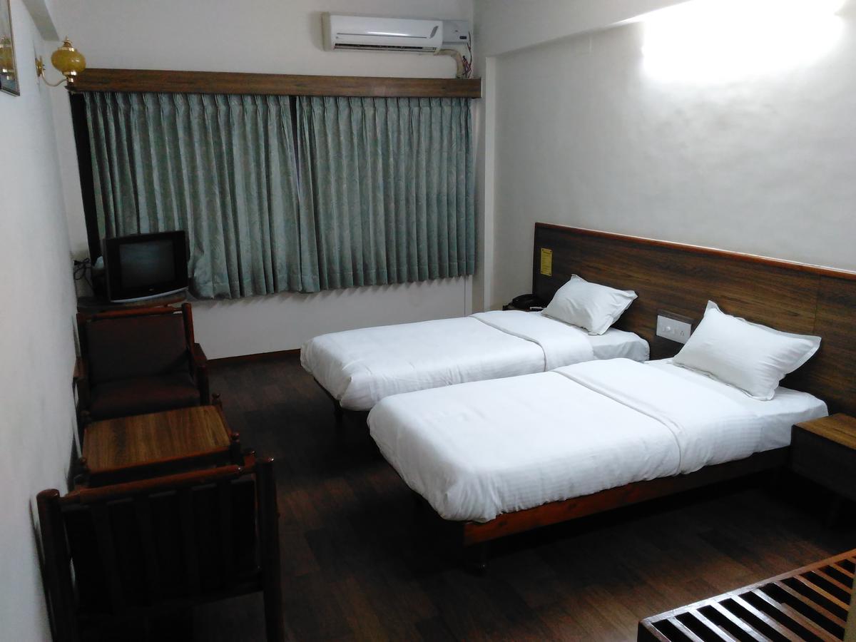 Hotel Sivaranjani เอโรด ภายนอก รูปภาพ