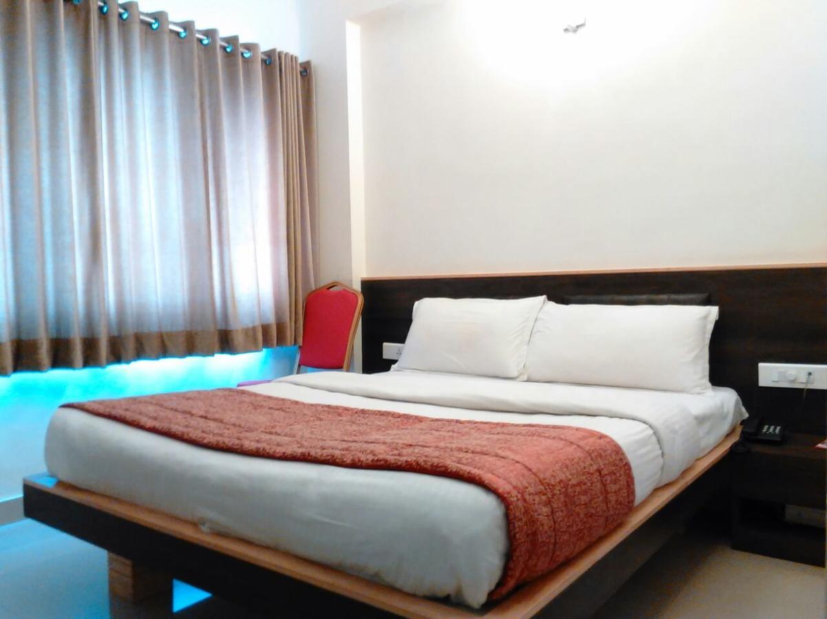 Hotel Sivaranjani เอโรด ภายนอก รูปภาพ