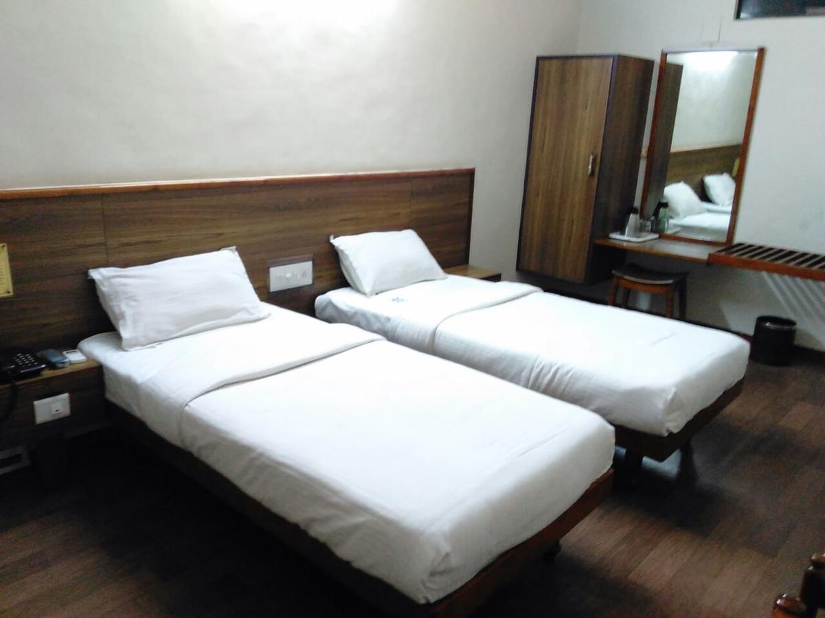 Hotel Sivaranjani เอโรด ภายนอก รูปภาพ