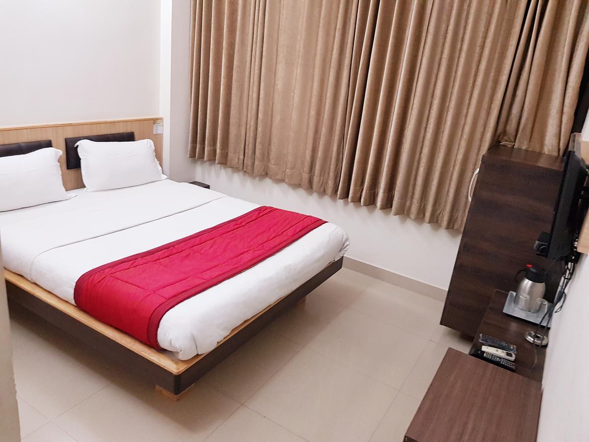 Hotel Sivaranjani เอโรด ภายนอก รูปภาพ