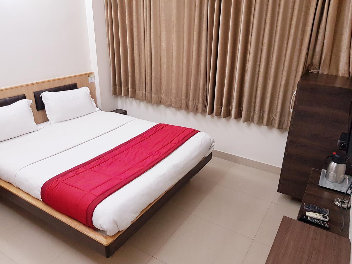 Hotel Sivaranjani เอโรด ภายนอก รูปภาพ
