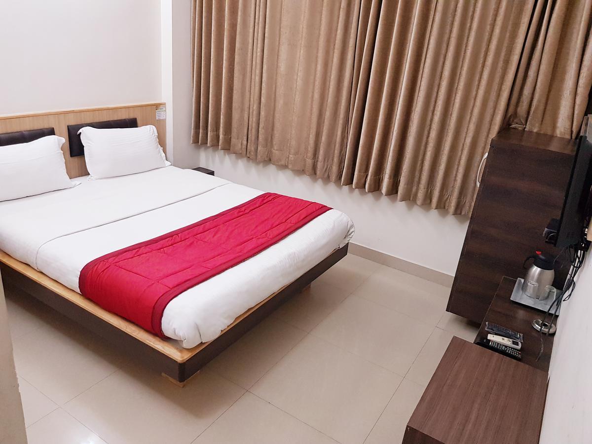 Hotel Sivaranjani เอโรด ภายนอก รูปภาพ